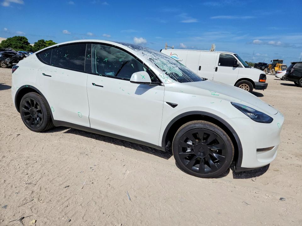 Photo 4 from auction – 2023 TESLA MODEL Y with VIN 7SAYGDEE1PA129418