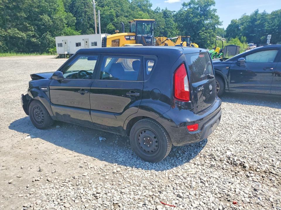 Photo 2 from auction – 2013 KIA SOUL with VIN KNDJT2A58D7633456
