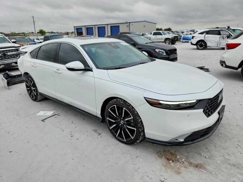 Photo 4 from auction – 2024 HONDA ACCORD with VIN 1HGCY2F89RA090322