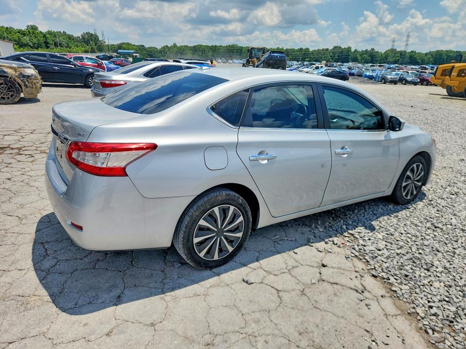 Photo 3 from auction – 2015 NISSAN SENTRA with VIN 3N1AB7AP5FL654025