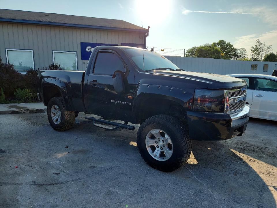 Photo 4 from auction – 2008 CHEVROLET SILVERADO with VIN 1GCEK14J88Z170381