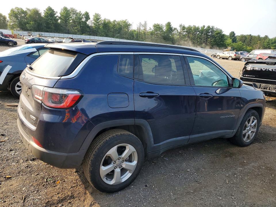 Photo 3 from auction – 2019 JEEP COMPASS with VIN 3C4NJDBB5KT835901