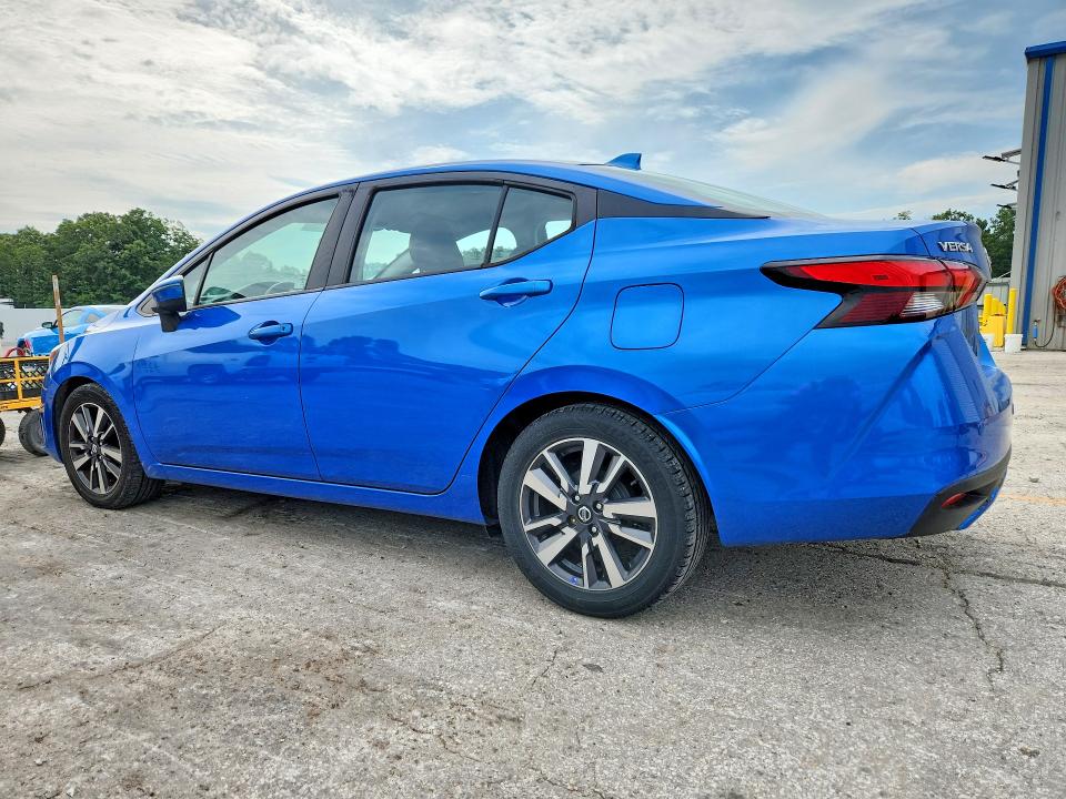 Photo 2 from auction – 2020 NISSAN VERSA with VIN 3N1CN8EV2LL887127