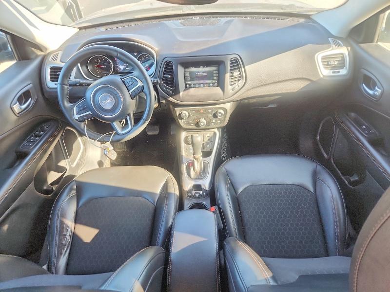 Photo 8 from auction – 2018 JEEP COMPASS with VIN 3C4NJDBB0JT315667
