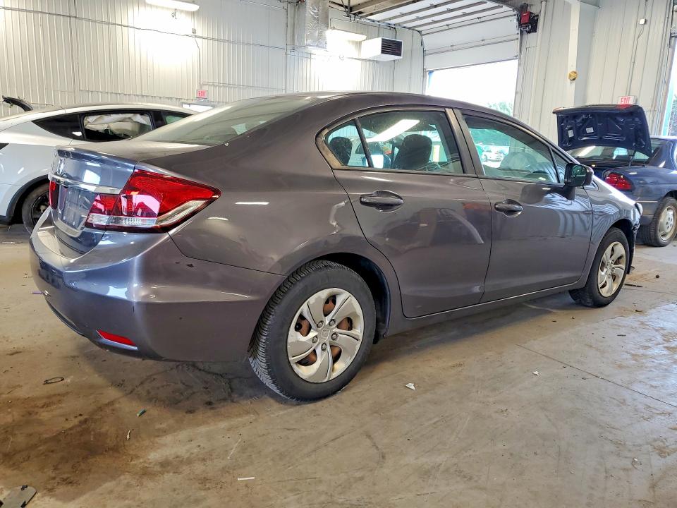 Photo 3 from auction – 2015 HONDA CIVIC with VIN 19XFB2F55FE042456