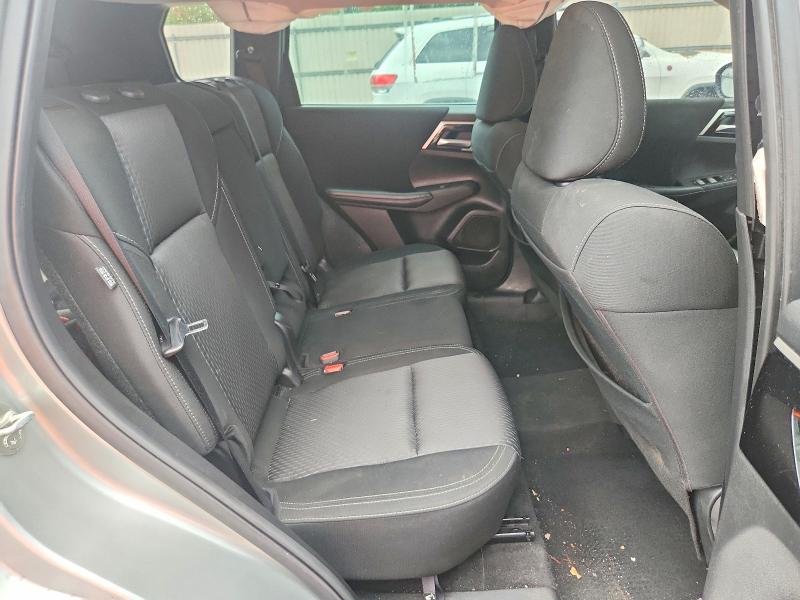 Photo 11 from auction – 2023 MITSUBISHI OUTLANDER with VIN JA4J3TA88PZ045186