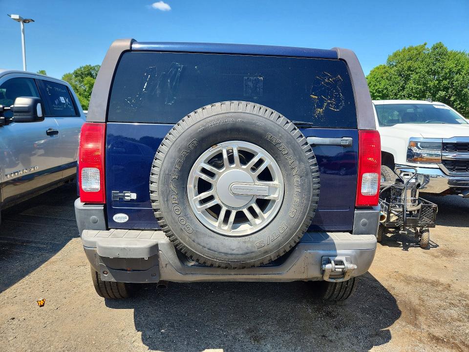 Photo 6 from auction – 2007 HUMMER H3 with VIN 5GTDN13E378172303