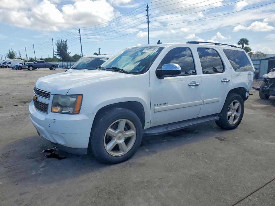 CHEVROLET TAHOE 2007 with VIN 1GNFC13067R339295 - Photo from auction