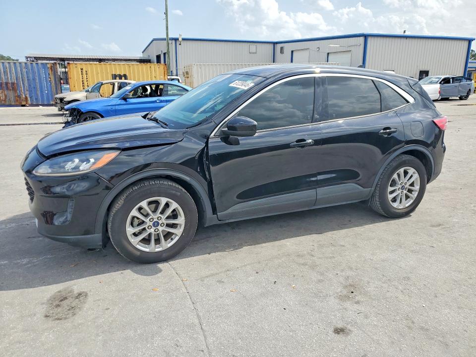 FORD ESCAPE SE FWD 2020 with VIN 1FMCU0G68LUA23935 - Photo from auction
