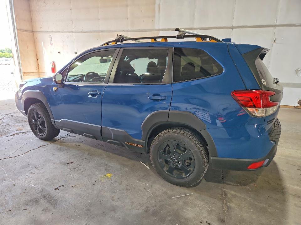 Photo 2 from auction – 2022 SUBARU FORESTER with VIN JF2SKAMC9NH438460