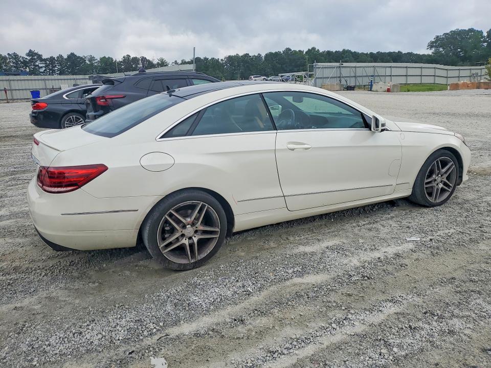 Photo 3 from auction – 2014 MERCEDES-BENZ E with VIN WDDKJ5KBXEF248414