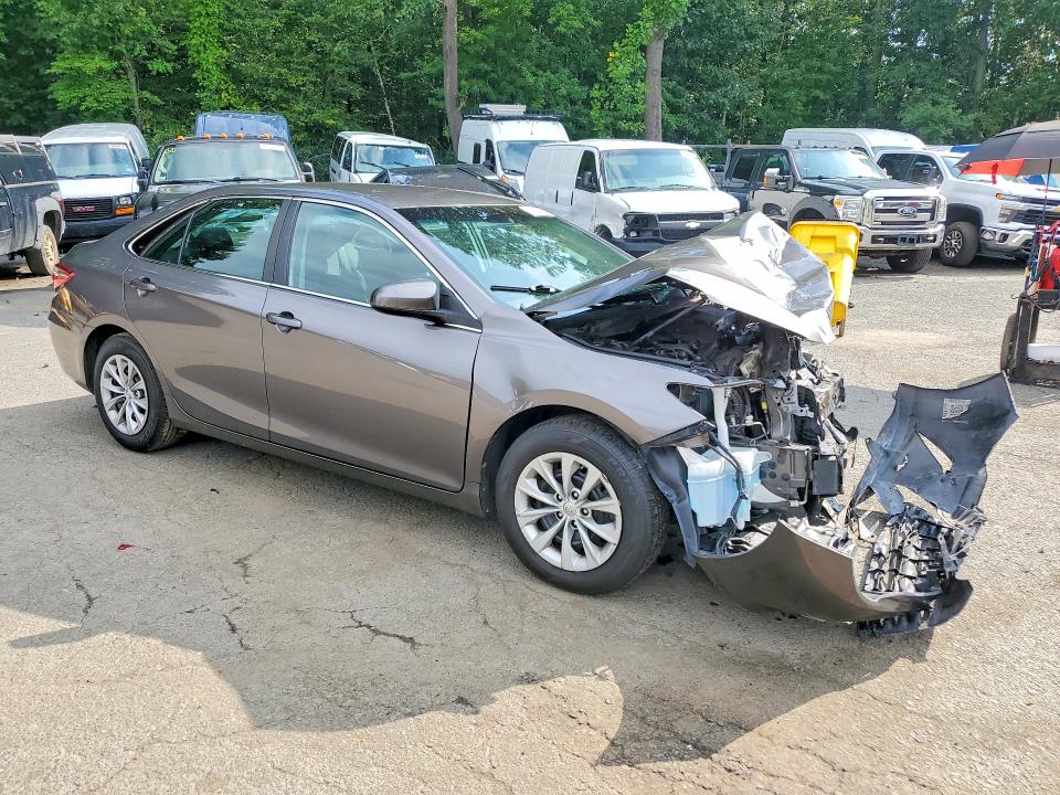 Photo 4 from auction – 2017 TOYOTA CAMRY with VIN 4T1BF1FK4HU717426