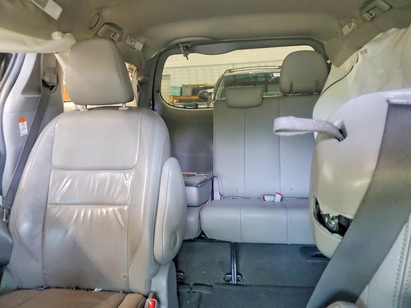 Photo 10 from auction – 2015 TOYOTA SIENNA with VIN 5TDYK3DC7FS664840
