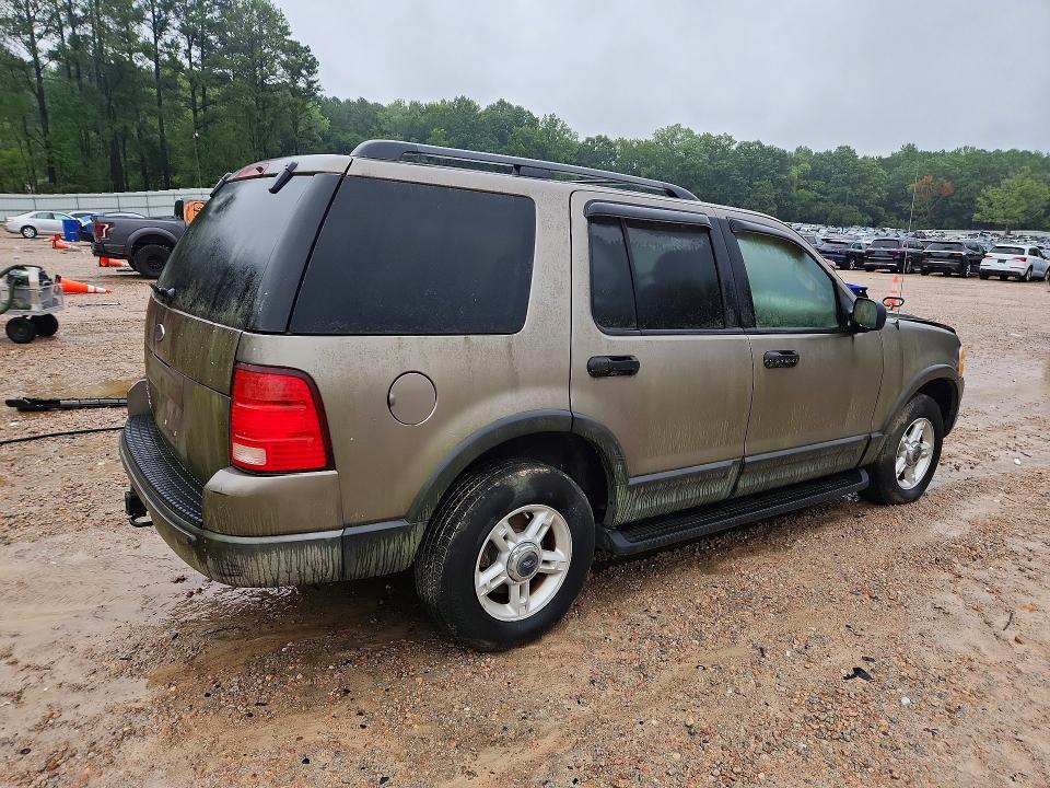 Photo 3 from auction – 2003 FORD EXPLORER with VIN 1FMDU73K83ZA05454