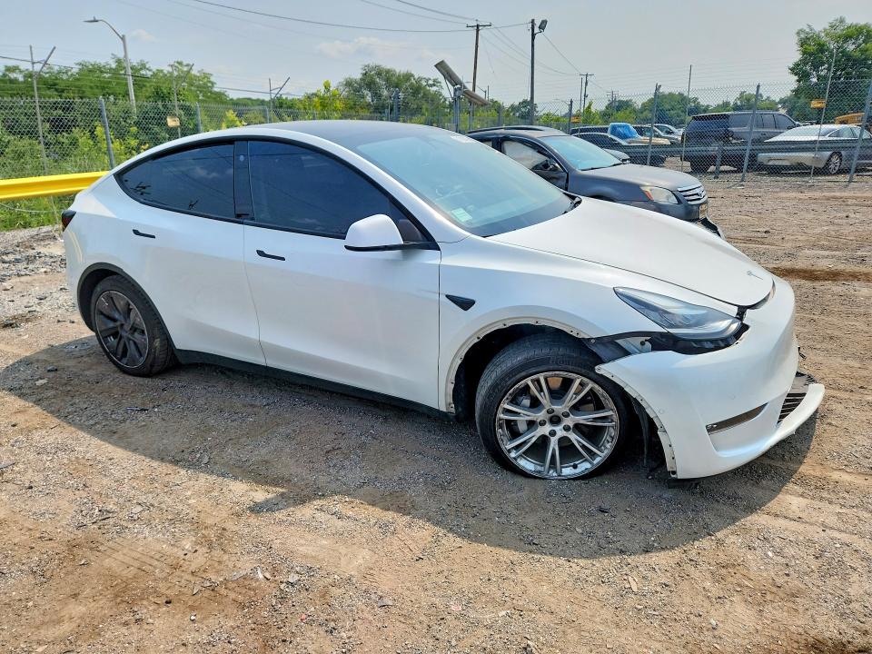 Photo 4 from auction – 2021 TESLA MODEL Y with VIN 5YJYGDEE9MF145202
