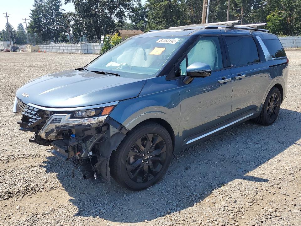 2022 KIA CARNIVAL