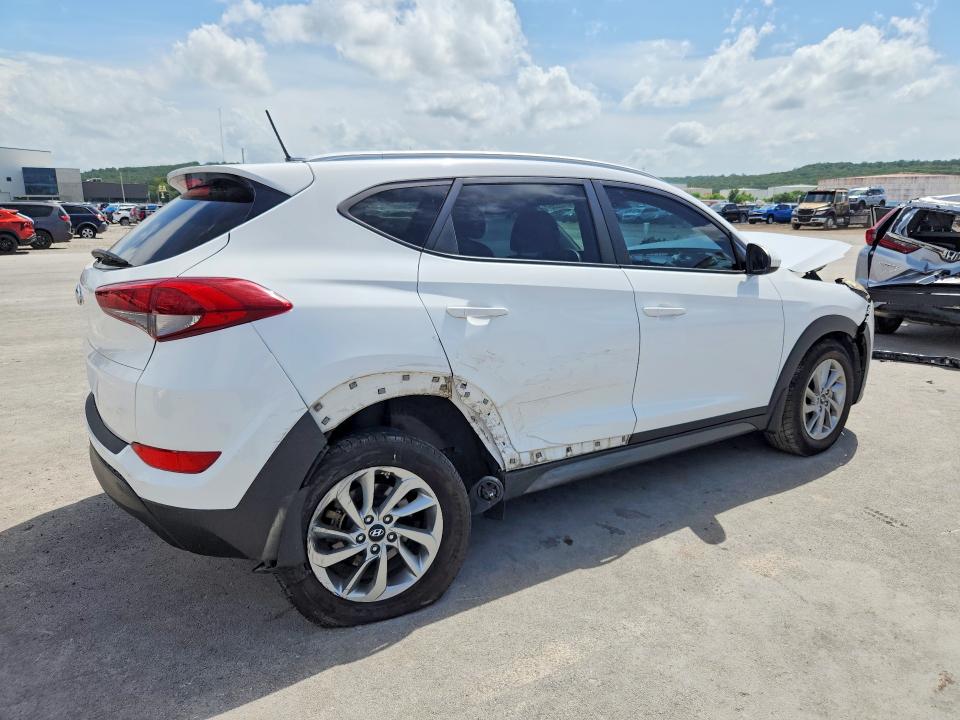 Photo 3 from auction – 2016 HYUNDAI TUCSON with VIN KM8J33A49GU192175