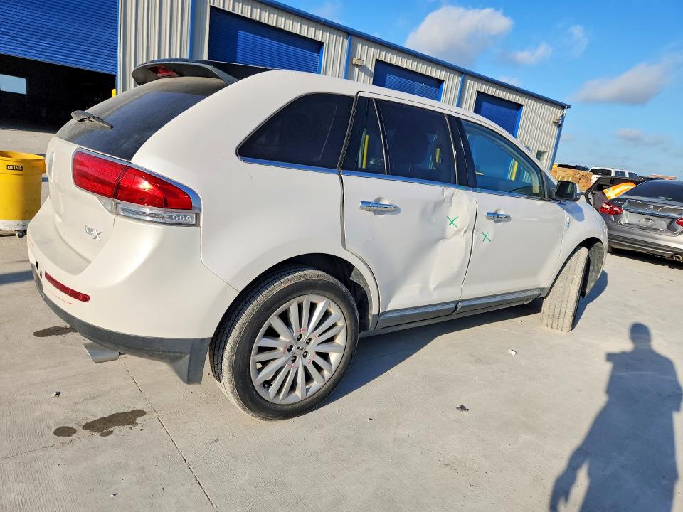 Photo 3 from auction – 2013 LINCOLN MKX with VIN 2LMDJ6JK3DBL35470