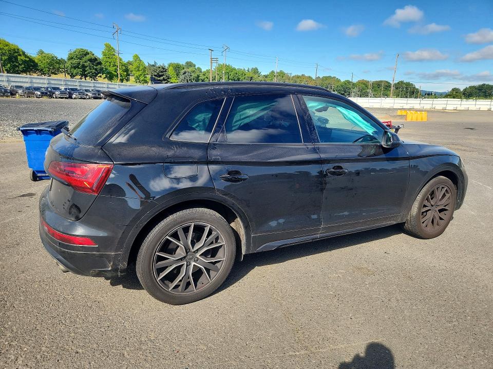 Photo 3 from auction – 2023 AUDI SQ5 with VIN WA1B4AFY2P2177142