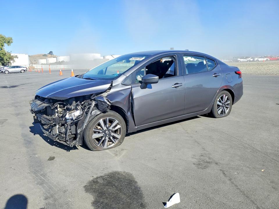 NISSAN VERSA 2021 مع رقم تعريف المركبة 3N1CN8EV5ML830387 - صورة من المزاد