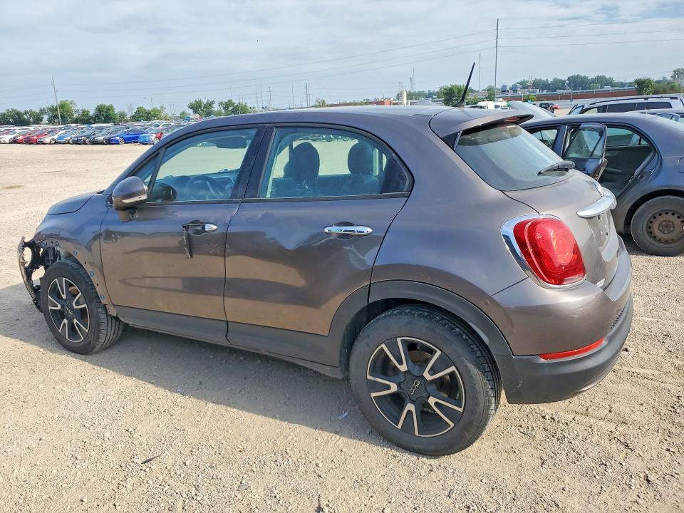 صورة رقم 2 من المزاد - 2017 FIAT 500X مع VIN ZFBCFYAB7HP545208