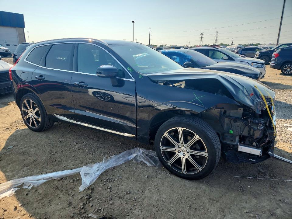 Photo 4 from auction – 2021 VOLVO XC60 with VIN YV4102RL4M1824075