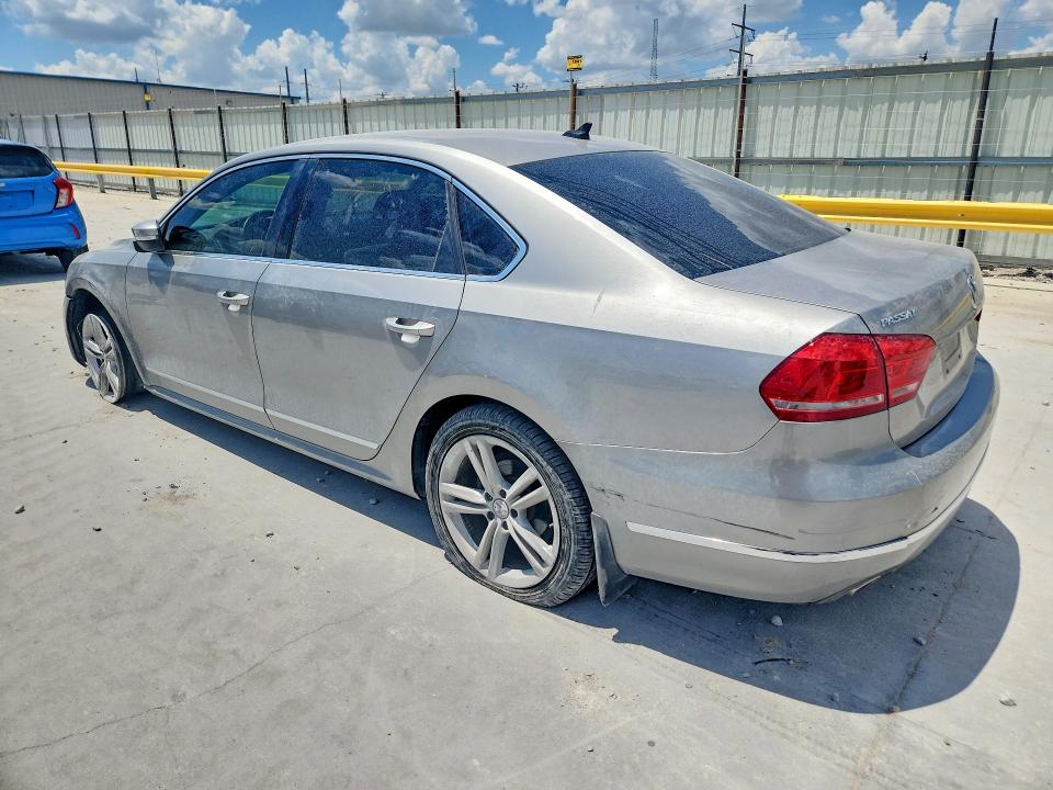 Photo 2 from auction – 2014 VOLKSWAGEN PASSAT with VIN 1VWCN7A32EC087242