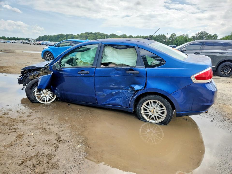 Photo 2 from auction – 2009 FORD FOCUS with VIN 1FAHP35N69W118817