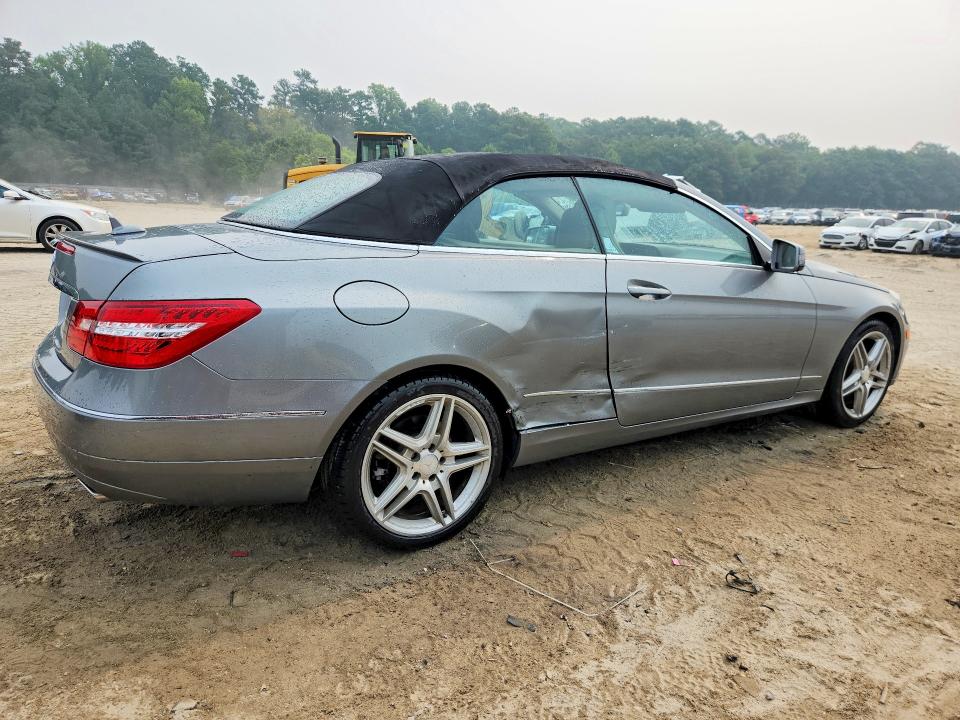 Photo 3 from auction – 2011 MERCEDES-BENZ E with VIN WDDKK5GF5BF086907