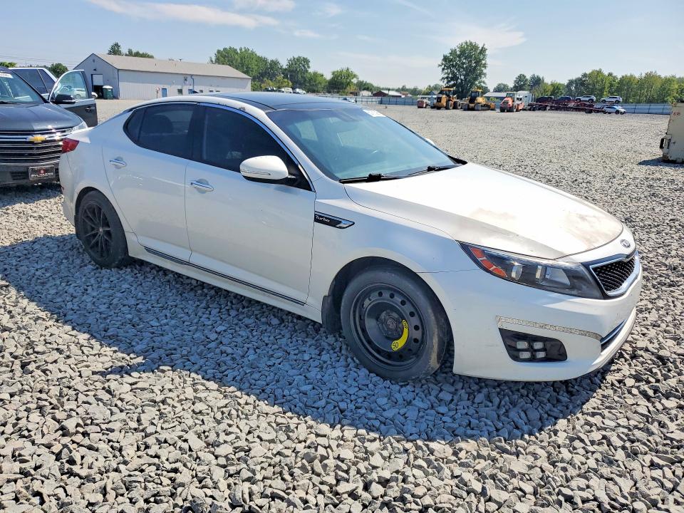 Photo 4 from auction – 2015 KIA OPTIMA with VIN 5XXGR4A68FG411765