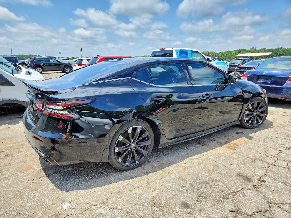 Photo 3 from auction – 2021 NISSAN MAXIMA with VIN 1N4AA6EVXMC501674