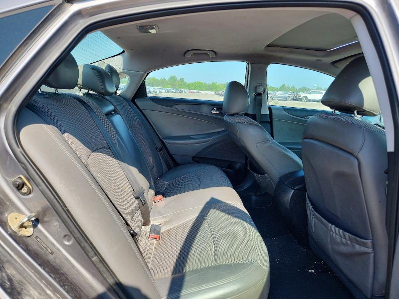 Photo 10 from auction – 2011 HYUNDAI SONATA with VIN 5NPEC4AB0BH175164