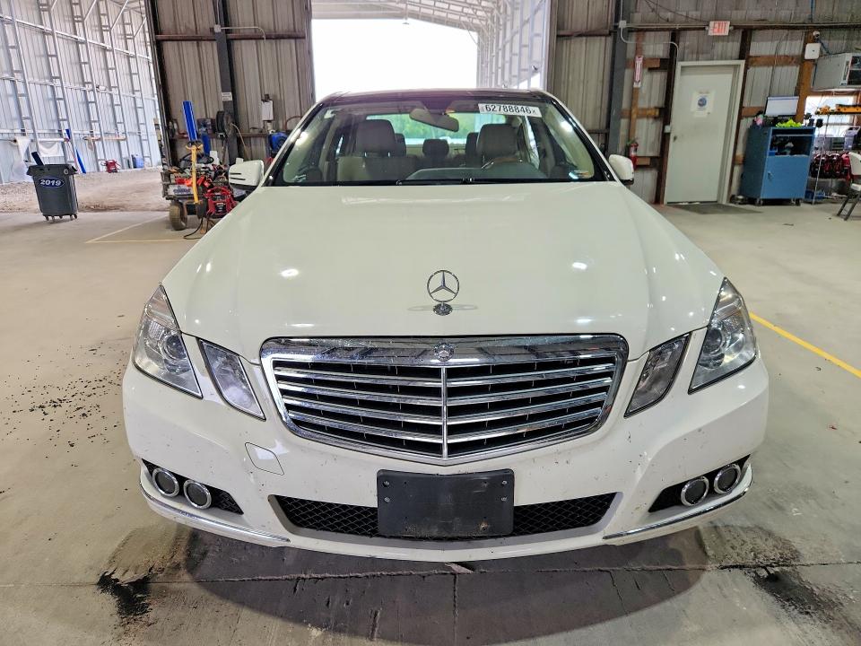 Photo 5 from auction – 2011 MERCEDES-BENZ E with VIN WDDHF8HB1BA395900
