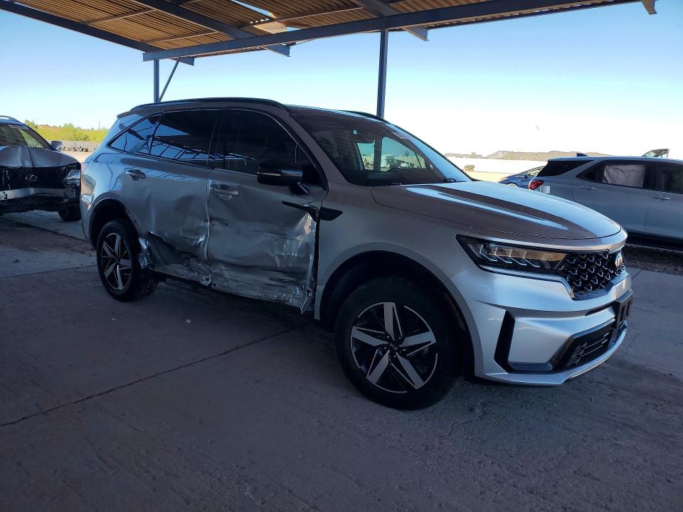 Photo 4 from auction – 2021 KIA SORENTO with VIN 5XYRHDLF6MG026254