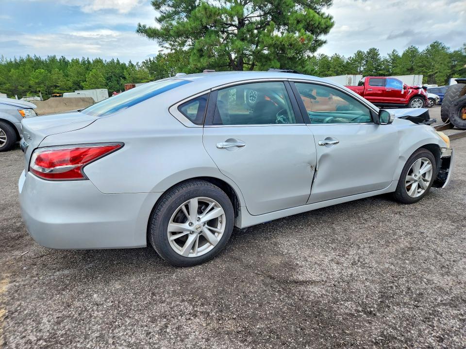 Photo 3 from auction – 2014 NISSAN ALTIMA with VIN 1N4AL3AP5EN260662
