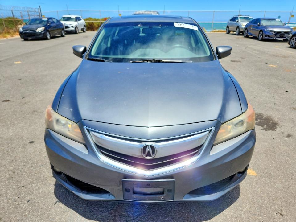 Photo 5 from auction – 2013 ACURA ILX with VIN 19VDE1F5XDE002226