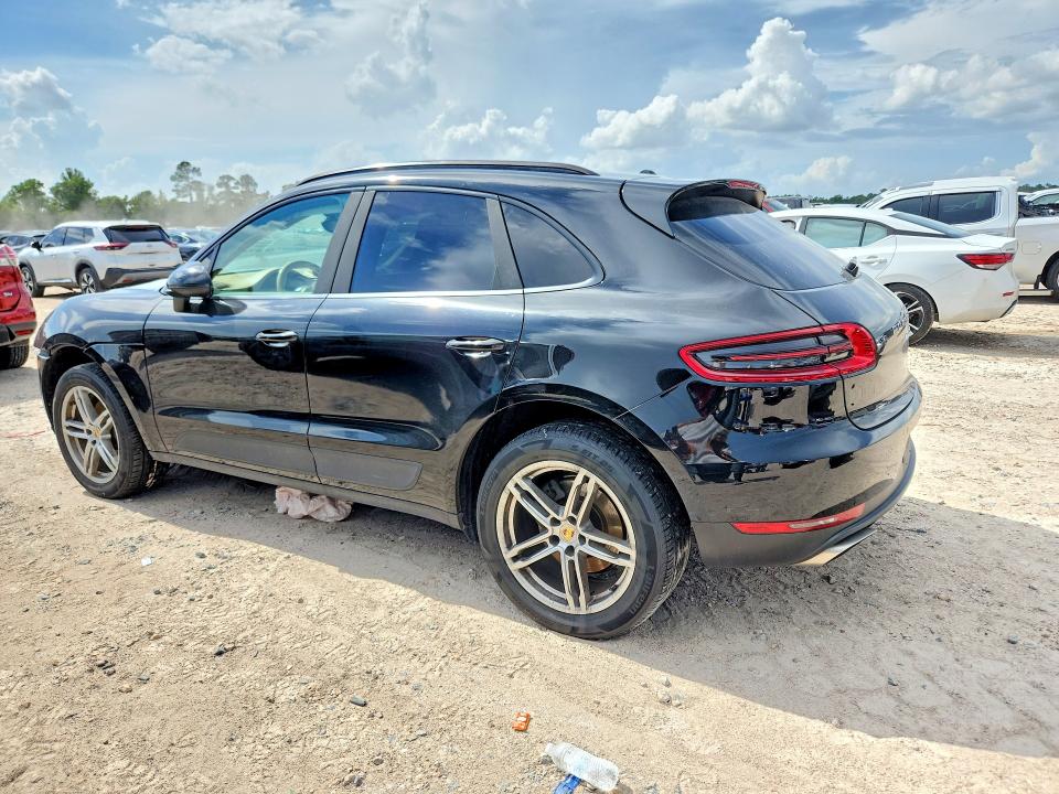 Photo 2 from auction – 2017 PORSCHE MACAN with VIN WP1AA2A56HLB81993
