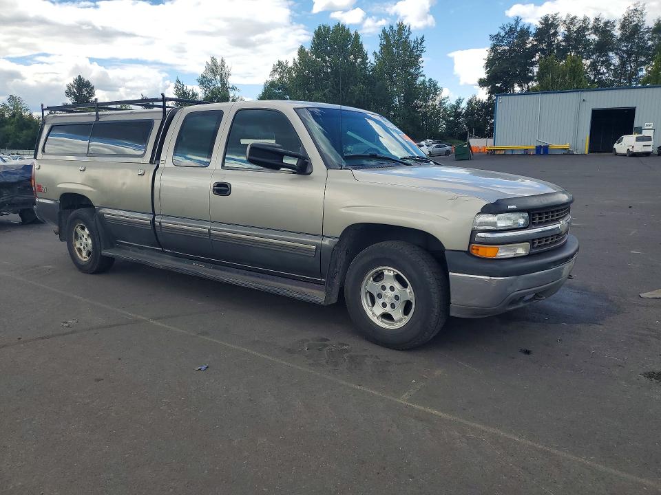 Photo 4 from auction – 2000 CHEVROLET SILVERADO with VIN 1GCEK19T5YE256054