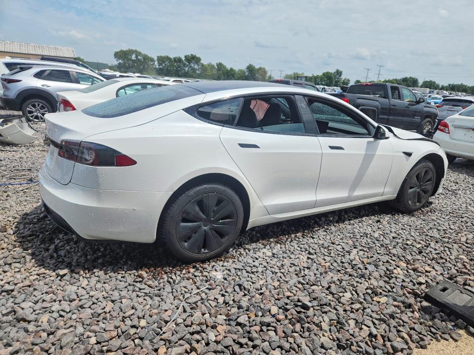 Photo 3 from auction – 2021 TESLA MODEL S with VIN 5YJSA1E53MF429270