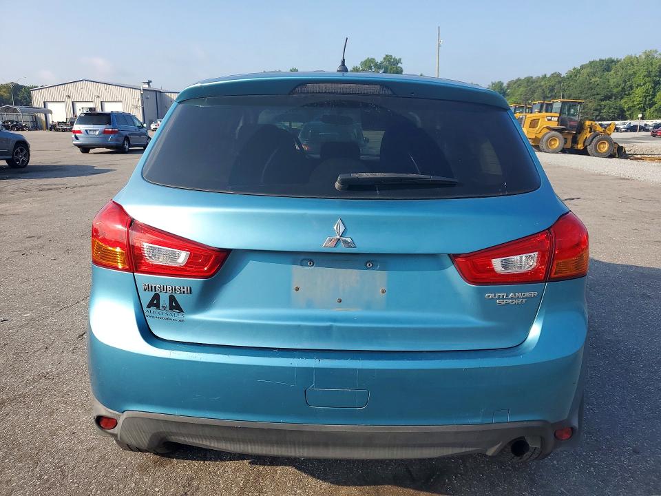 Photo 6 from auction – 2014 MITSUBISHI OUTLANDER with VIN 4A4AP3AU1EE018044
