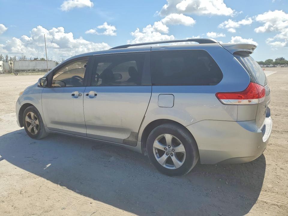 Photo 2 from auction – 2011 TOYOTA SIENNA with VIN 5TDKK3DC3BS005086