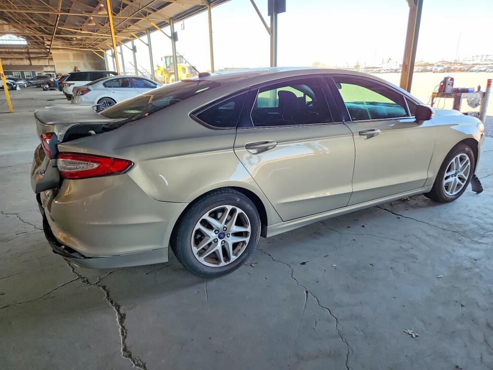 Photo 3 from auction – 2016 FORD FUSION with VIN 3FA6P0H79GR106440