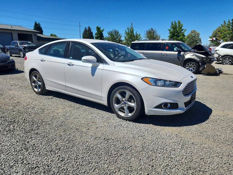 Photo 4 from auction – 2014 FORD FUSION with VIN 3FA6P0HD6ER357788