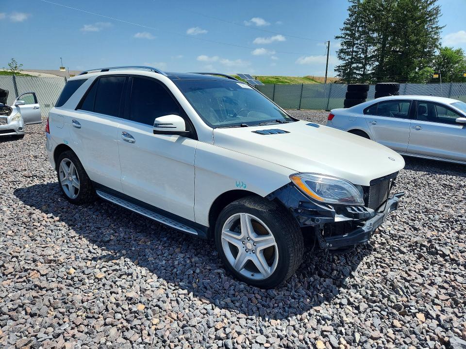 Photo 4 from auction – 2015 MERCEDES-BENZ ML with VIN 4JGDA5GB0FA508664