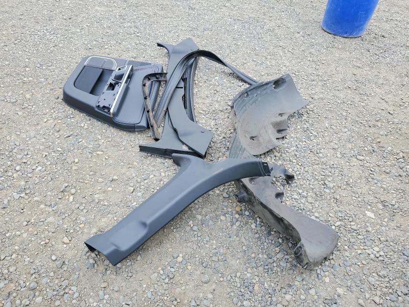 Photo 13 from auction – 2023 RIVIAN R1S with VIN 7PDSGABA4PN014196