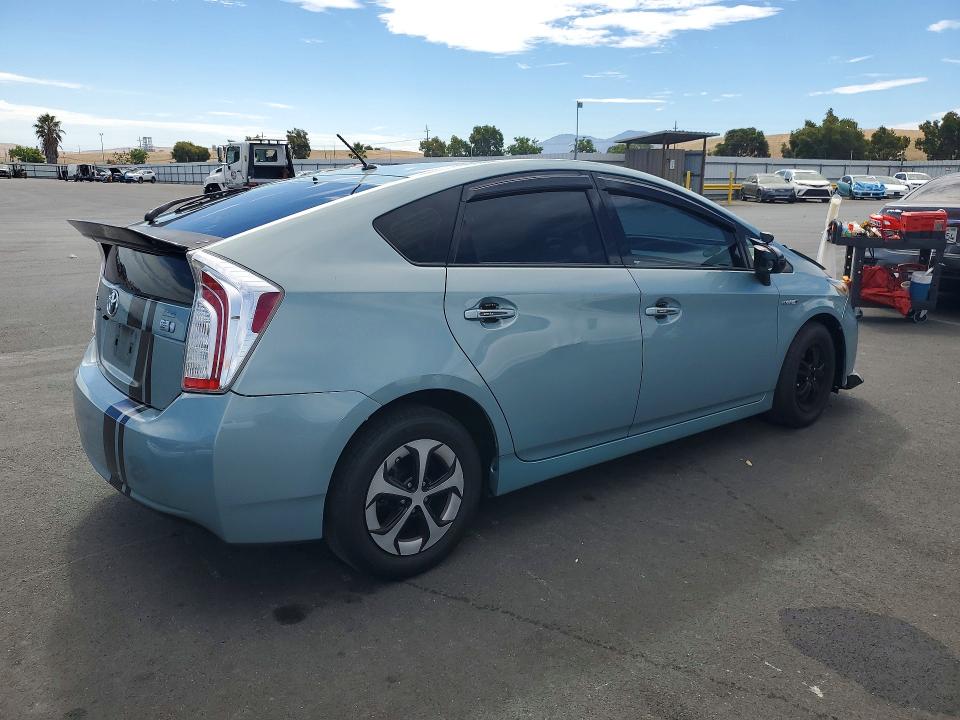 Photo 3 from auction – 2014 TOYOTA PRIUS with VIN JTDKN3DU0E1818628