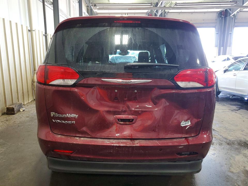 Photo 6 from auction – 2021 CHRYSLER VOYAGER with VIN 2C4RC1DG0MR556008