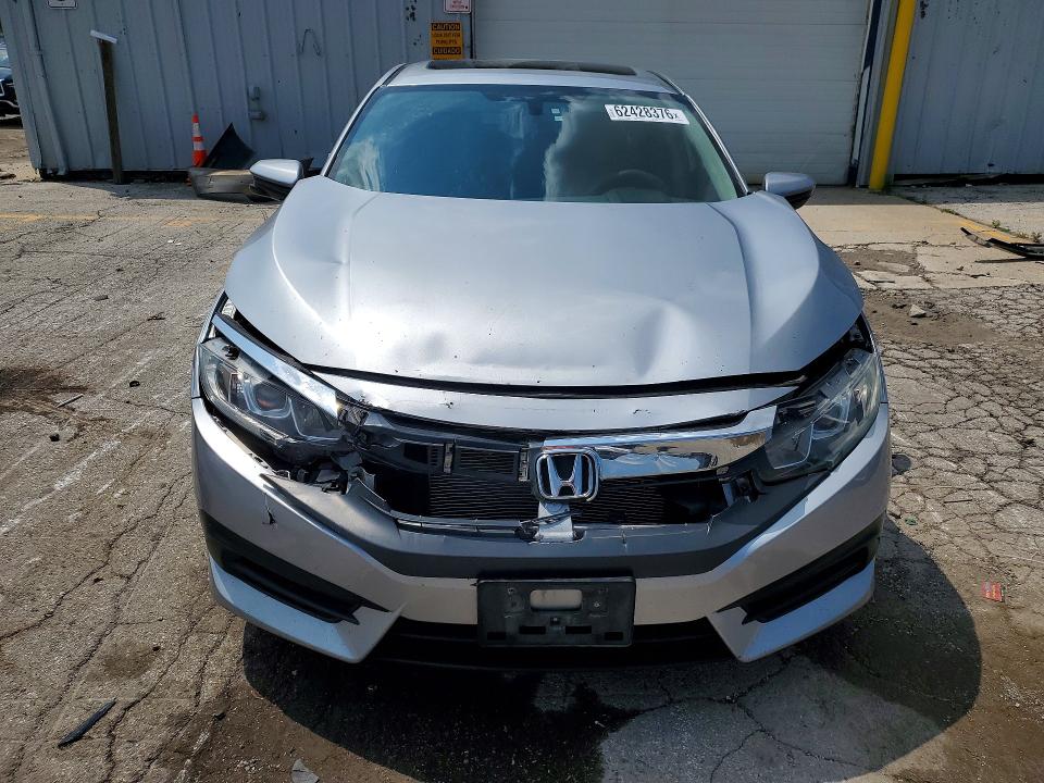 Photo 5 from auction – 2016 HONDA CIVIC with VIN 19XFC2F74GE054923