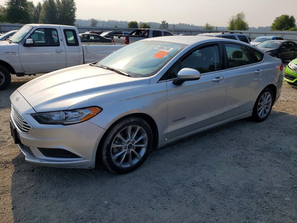 FORD FUSION 2017 with VIN 3FA6P0LU3HR326994 - Photo from auction