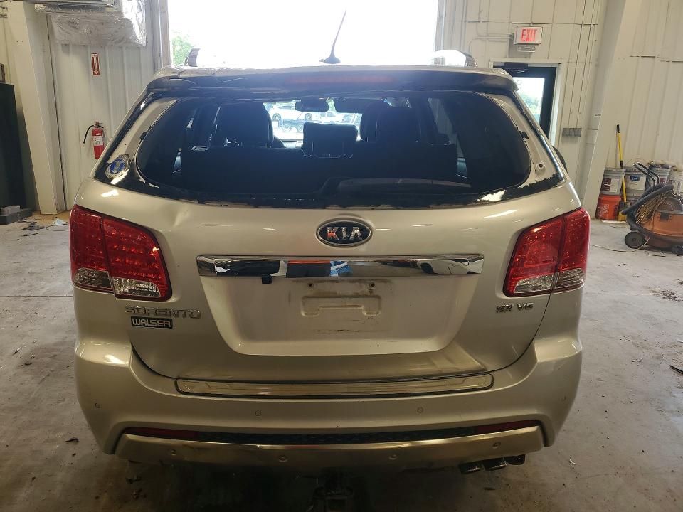 Photo 6 from auction – 2013 KIA SORENTO with VIN 5XYKWDA28DG352192
